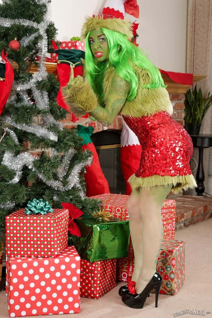 Joanna Angel the grinch gaped pussy for Christmas  #72890595