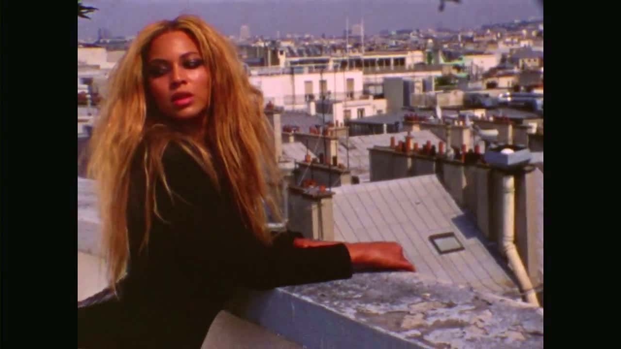 Beyonce Knowles entblößt ihren verdammt sexy Körper und schöne Titten in Unterwäsche
 #75294611