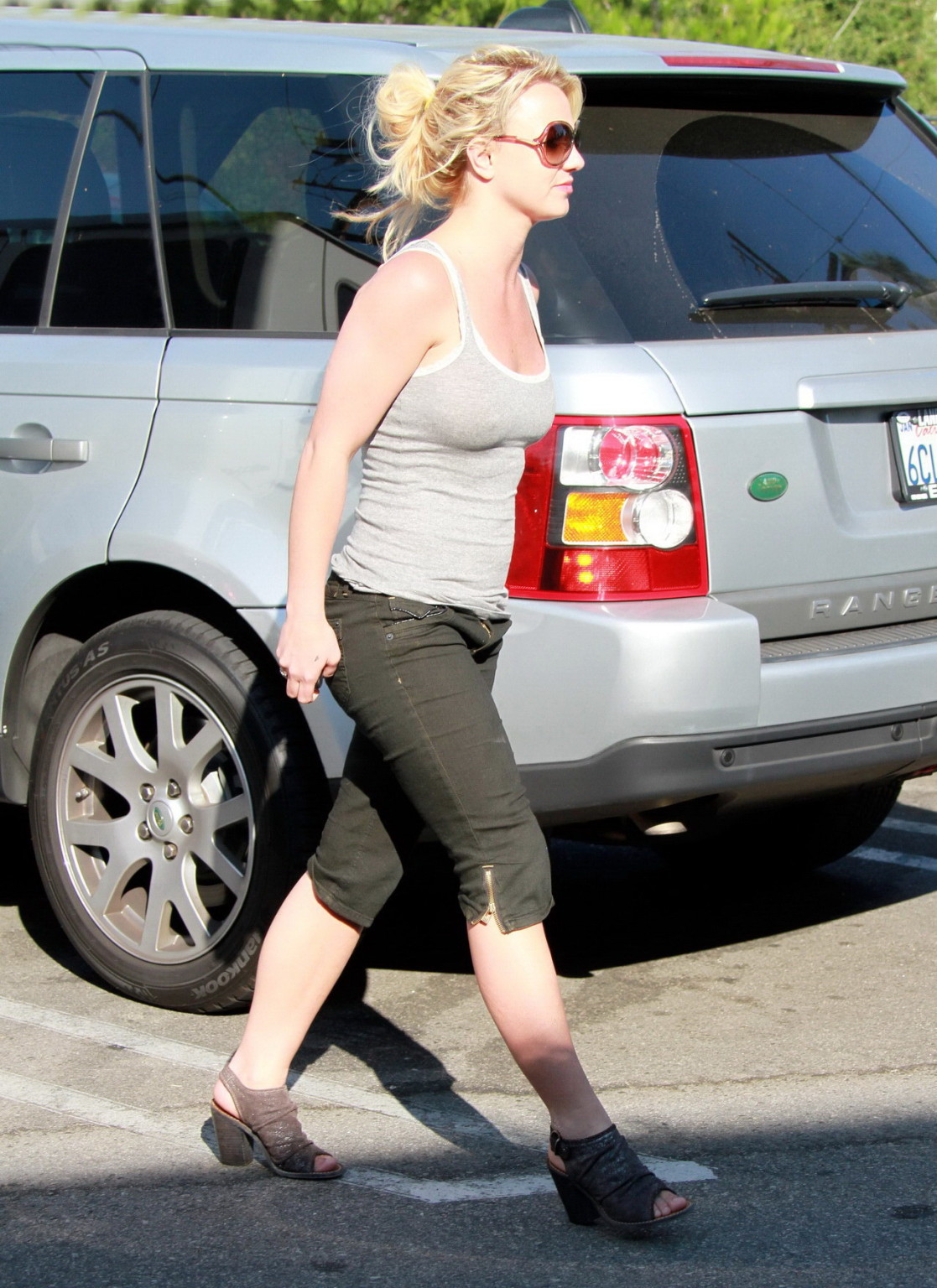 Busty Britney Spears showing pokies in tank top outside Starbucks In Calabasas #75343055