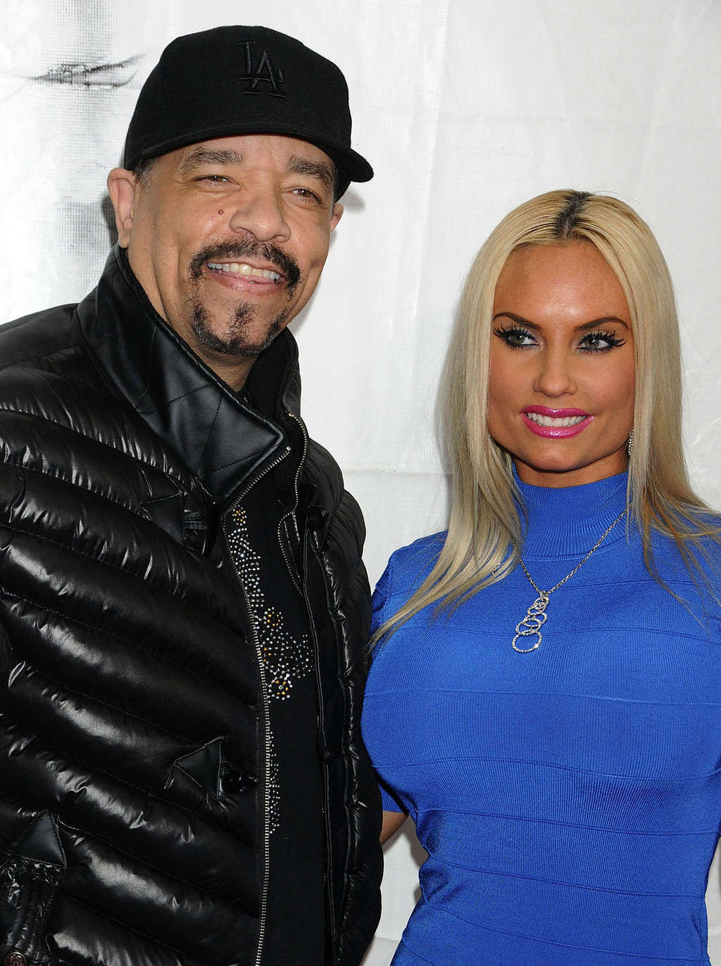 Nicole Coco Austin sehr langbeinig im Mini-Rock und zeigt ihren Arsch
 #75355124