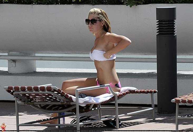 Ashley Tisdale exposing her sexy body and hot ass in bikini on pool #75284833