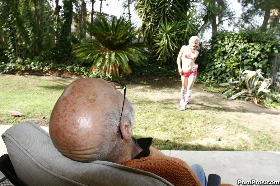 Ally Ann finds a sleeping geezer in a backyard #73642963