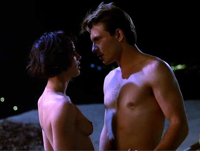 Samantha mathis montrant ses beaux gros seins dans des scènes de films nus
 #75402057