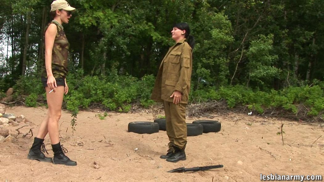 Tall female sergeant trains a petite army babe #73252481