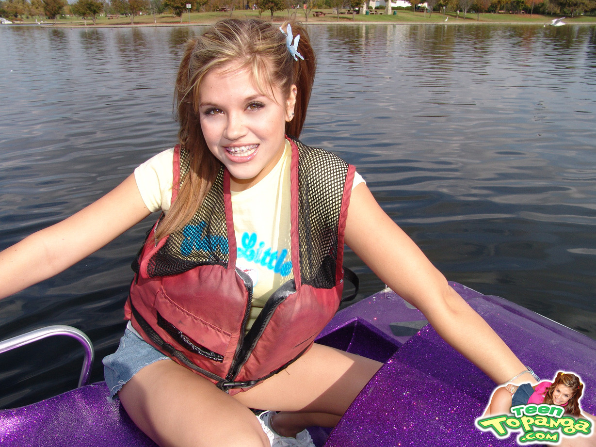 セクシーなティーンのトパンガ
 #79092450