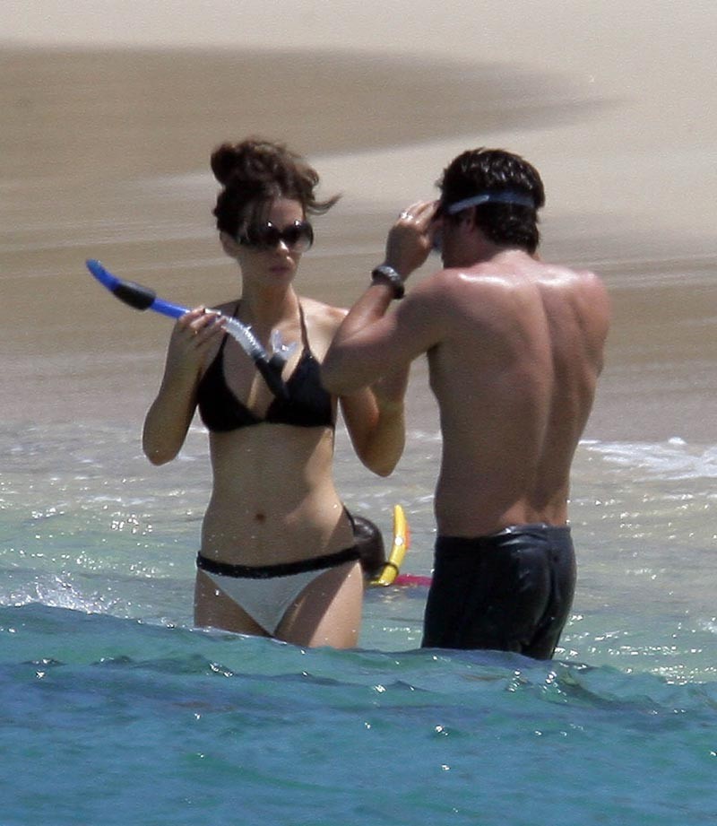 Kate beckinsale nuda facendo sesso sul letto
 #75310176