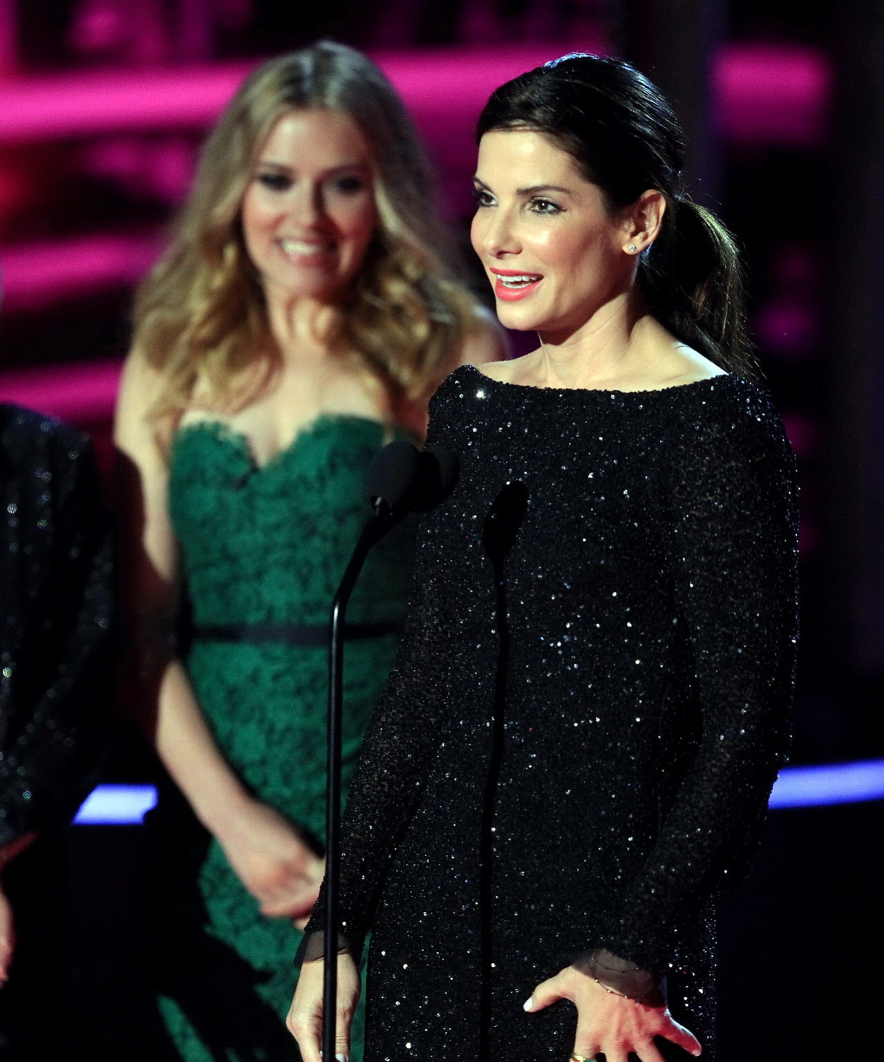 Sandra Bullock che fa fuori con Scarlett Johansson a mtv film awards
 #75346152