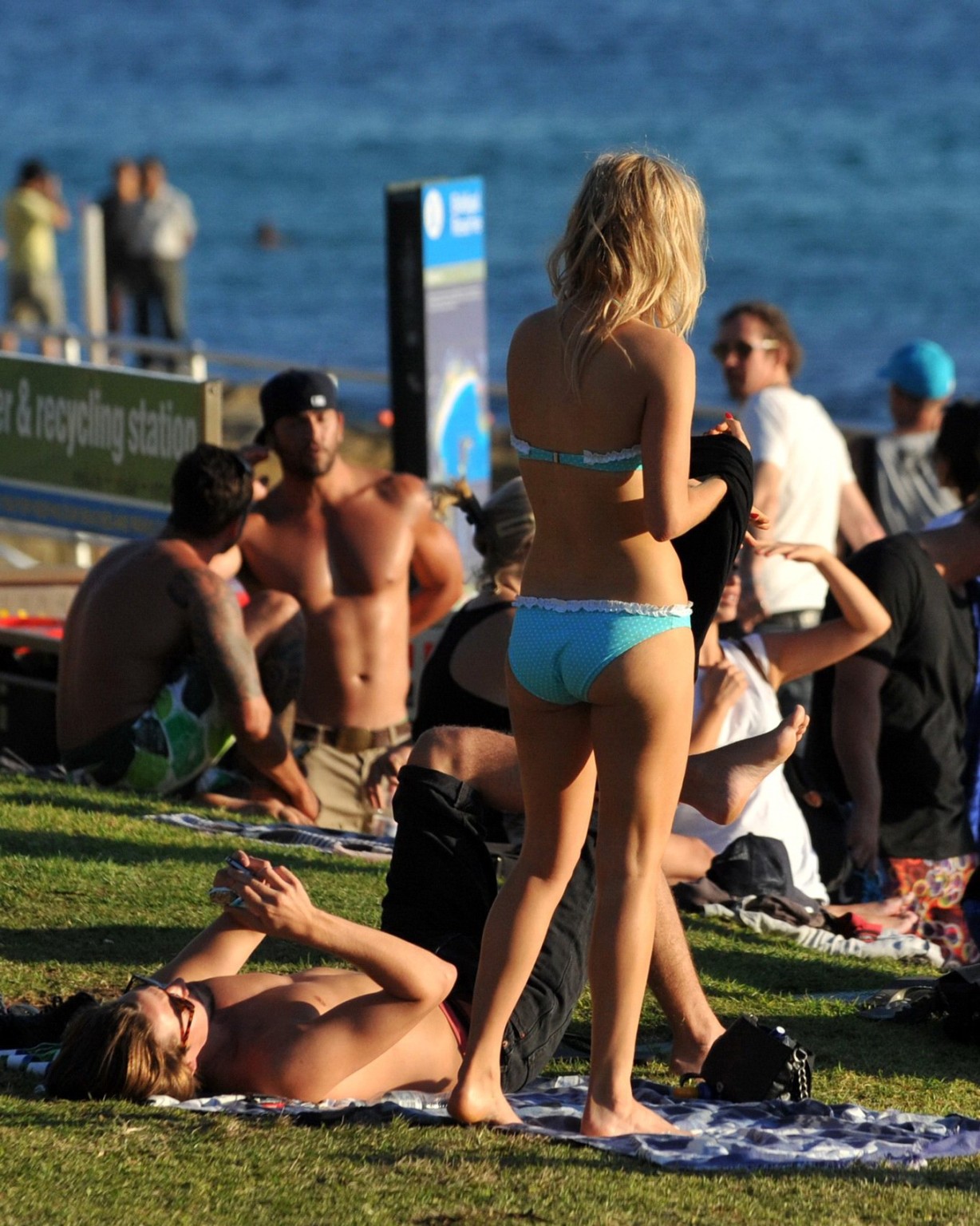 Samara Weaving in bikini petting with her boyfriend on Bondy Beach in Australia #75233669