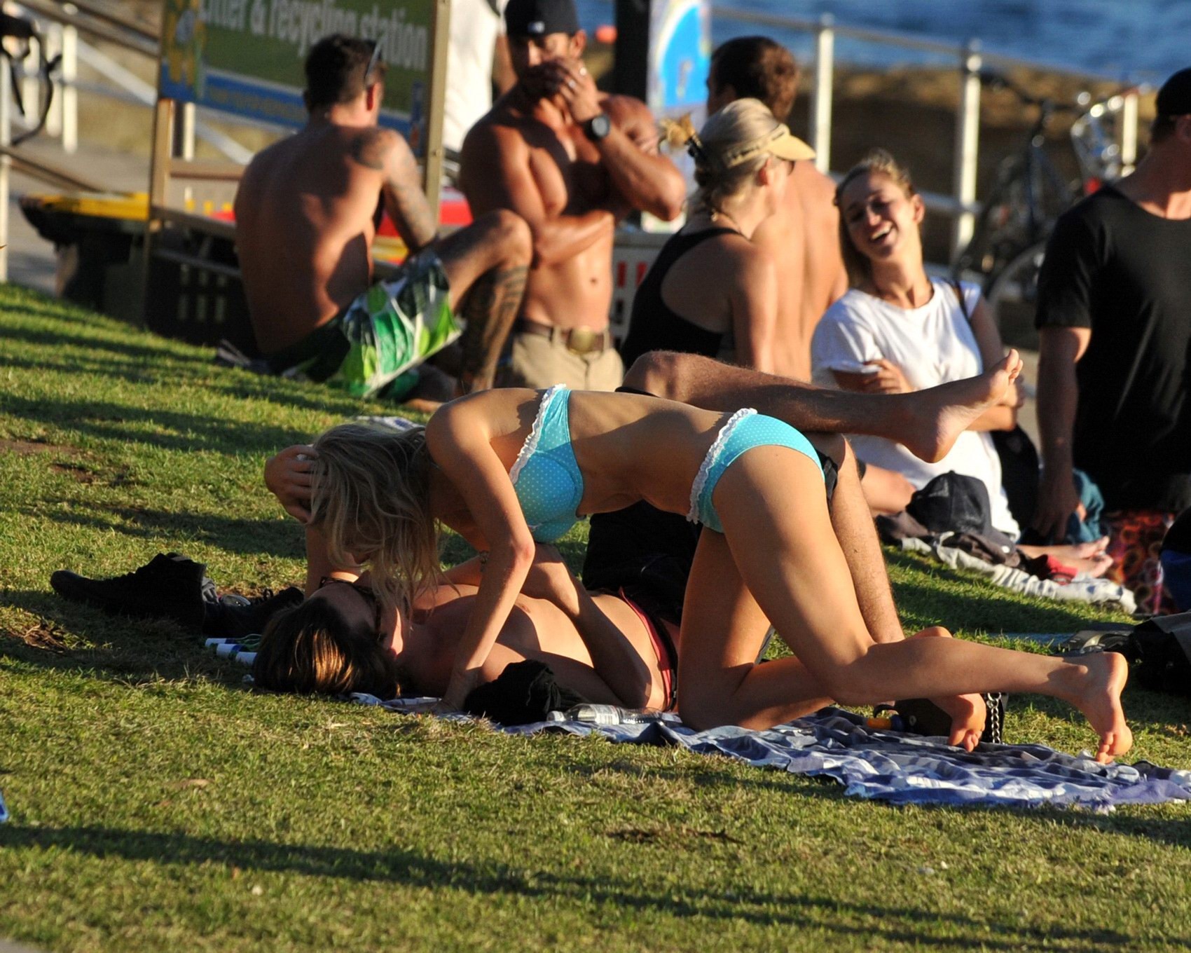 Samara Weaving in bikini petting with her boyfriend on Bondy Beach in Australia #75233722