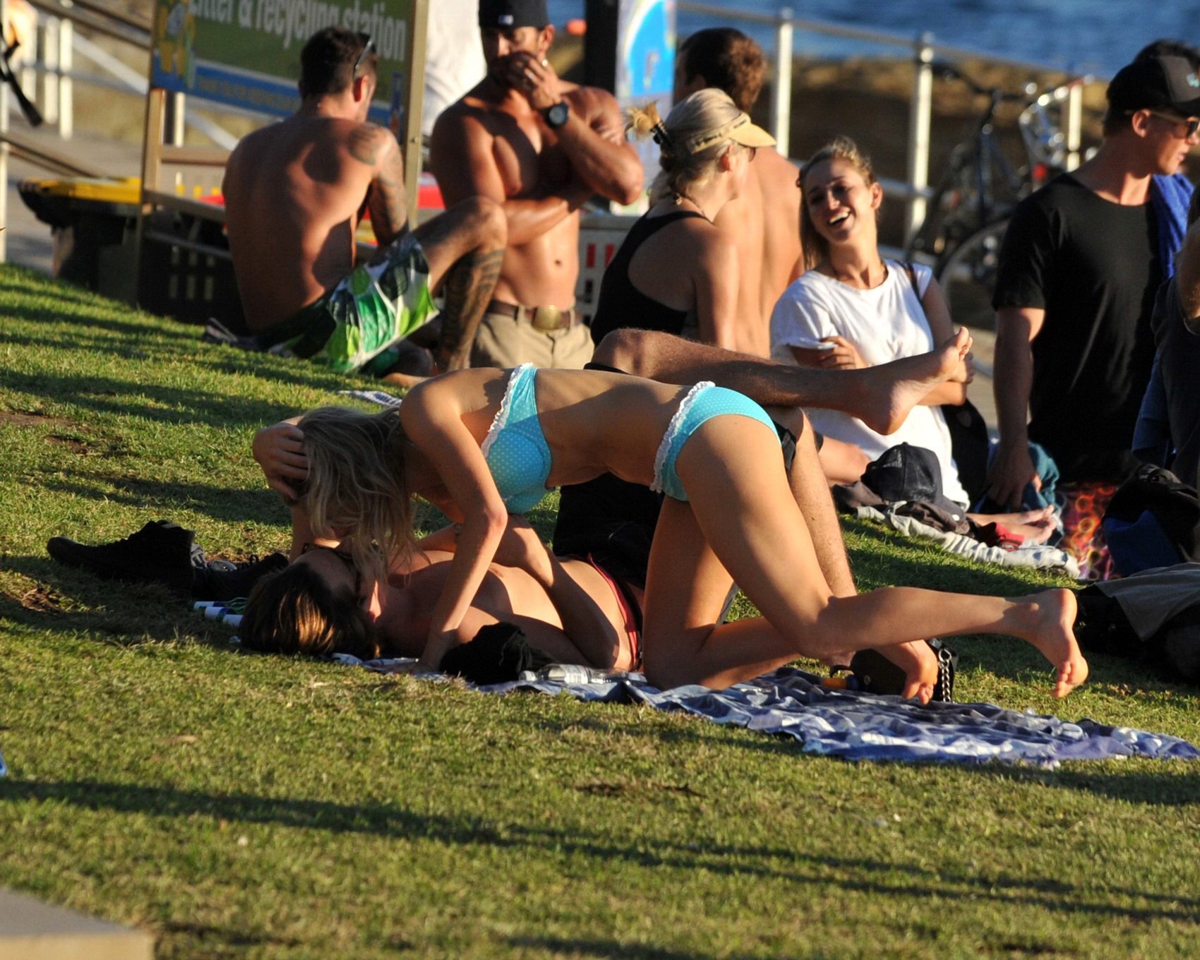 Samara Weaving in bikini petting with her boyfriend on Bondy Beach in Australia #75233757