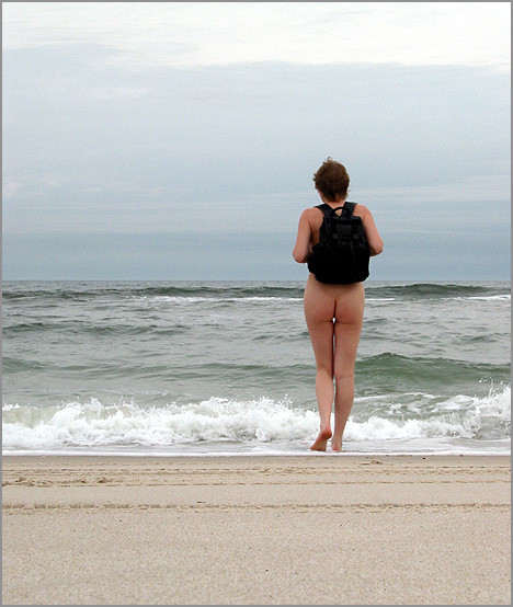 信じられないヌーディスト写真
 #72307902