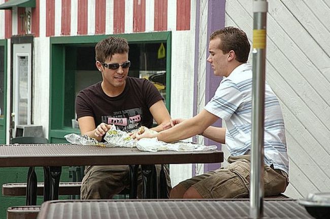 Dos guapos jovencitos chupando y follando después de las clases de la universidad
 #76976965
