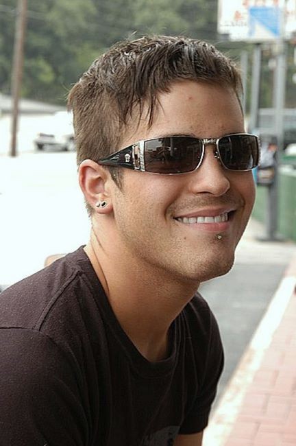 Dos guapos jovencitos chupando y follando después de las clases de la universidad
 #76976979