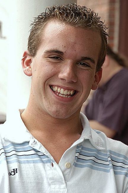 Dos guapos jovencitos chupando y follando después de las clases de la universidad
 #76976989