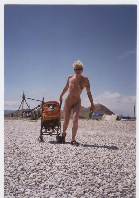 Unbelievable nudist photos 信じられないヌーディスト写真
 #72301092