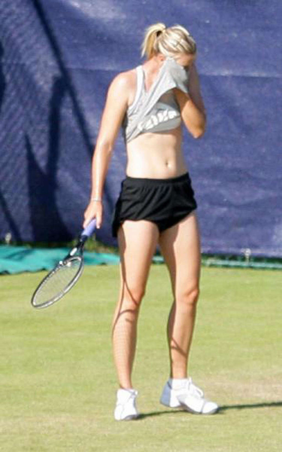 Maria Sharapova nipple slip while play tennis paparazzi shoots #75346433