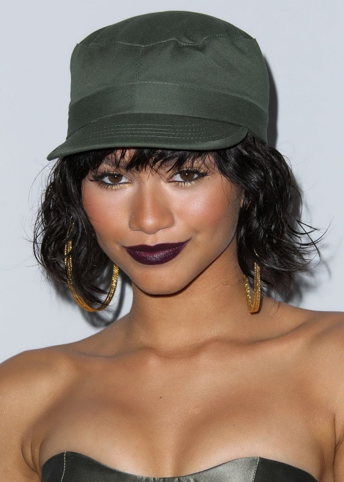 Zendaya Coleman shows off her boobs in a tiny belly top at BMI RB Hip Hop Awards #75187492