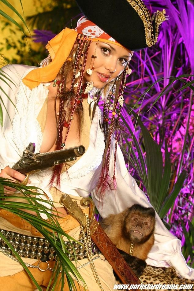 Pirate babe showing all her bits #71162621