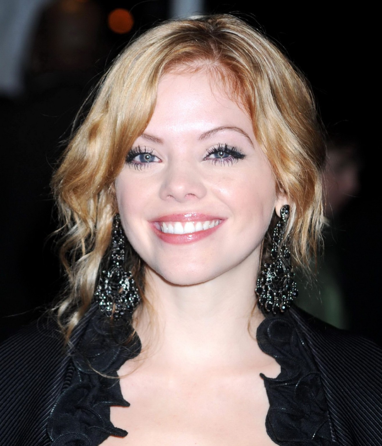 Dreama walker luciendo piernas en el estreno de 'all good things' en nyc
 #75324691