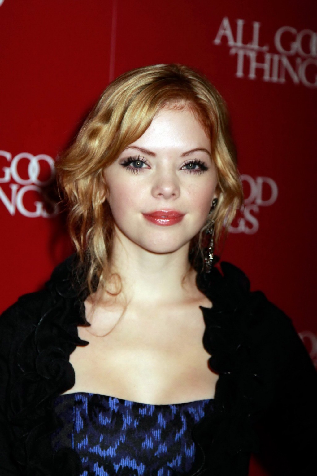 Dreama walker en collants noirs sexy à la première de "all good things" à New York.
 #75324813