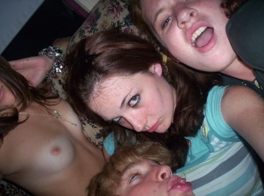 Amateur babes showing their smooth cunts only for you #77120792