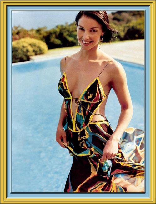 Ashley judd seins et chatte nus dans des scènes de sexe
 #75429266