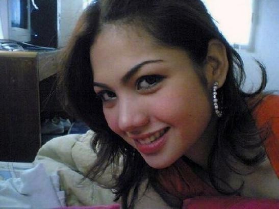 Amateur amateur con un surtido de novias asiáticas
 #69967706