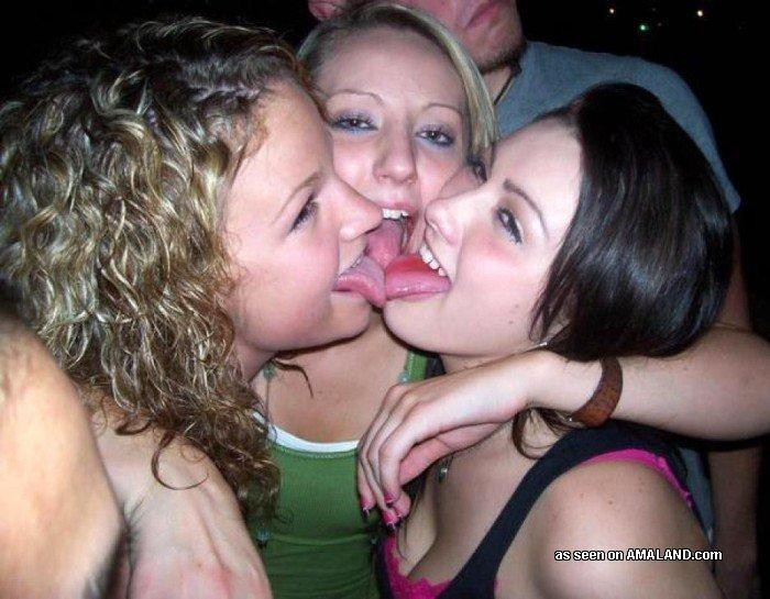 Naughty amateur lesbians in kinky kissing spree #68023418