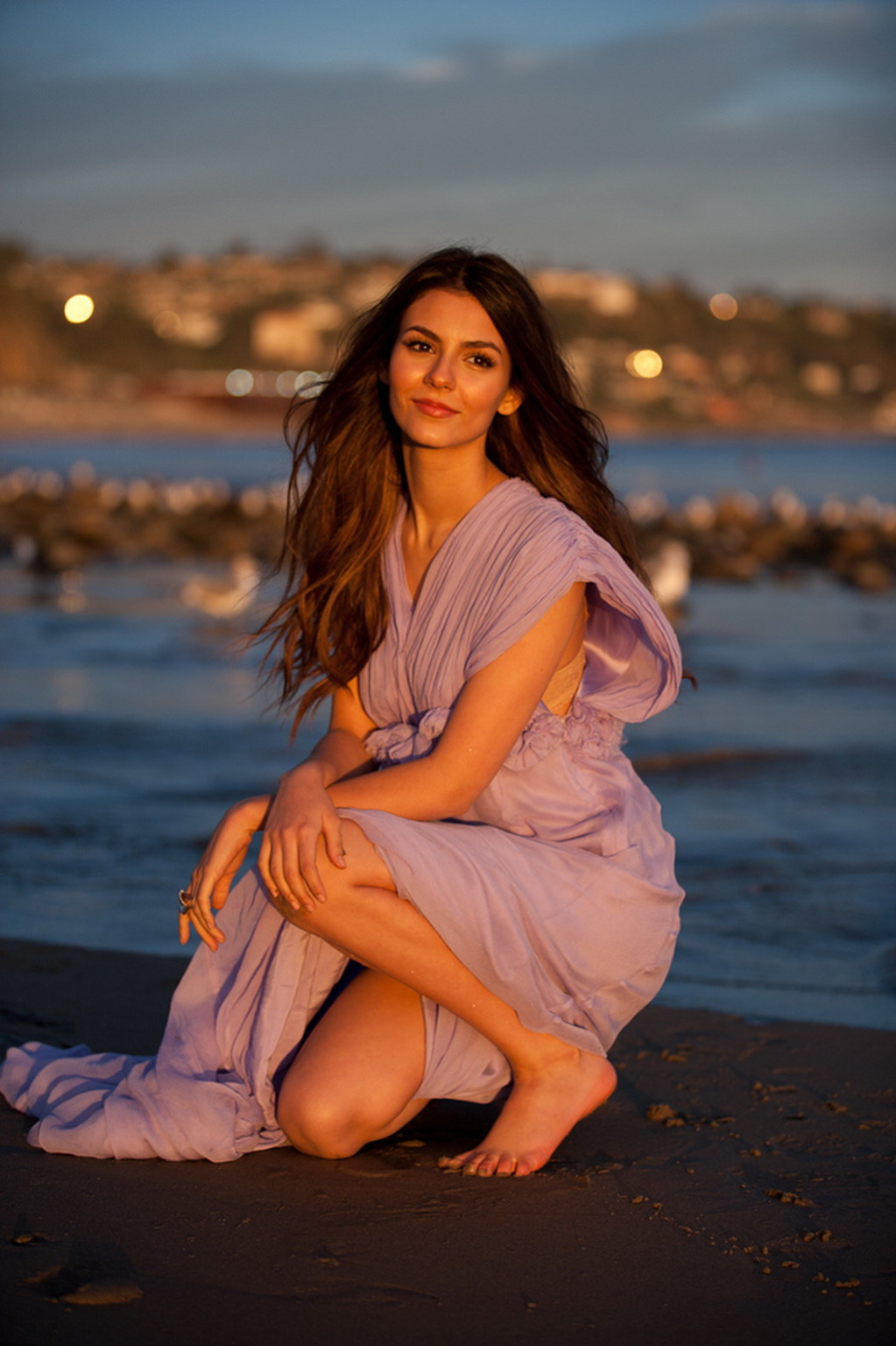 Victoria justice zeigt sich sehr sexy in einem Strand-Fotoshooting
 #75279540