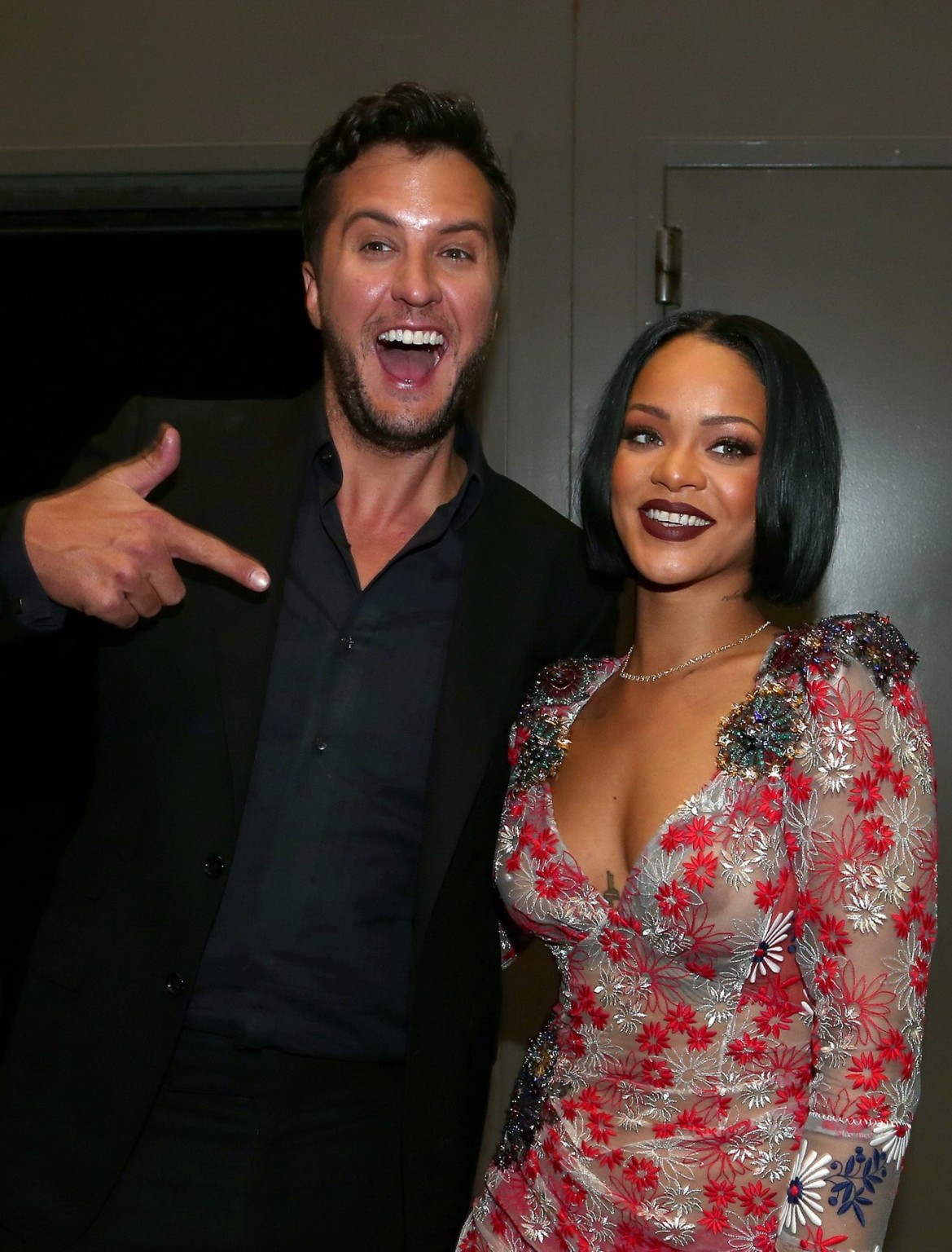 Rihanna seethru a tetas y bragas en el evento en la
 #75146110