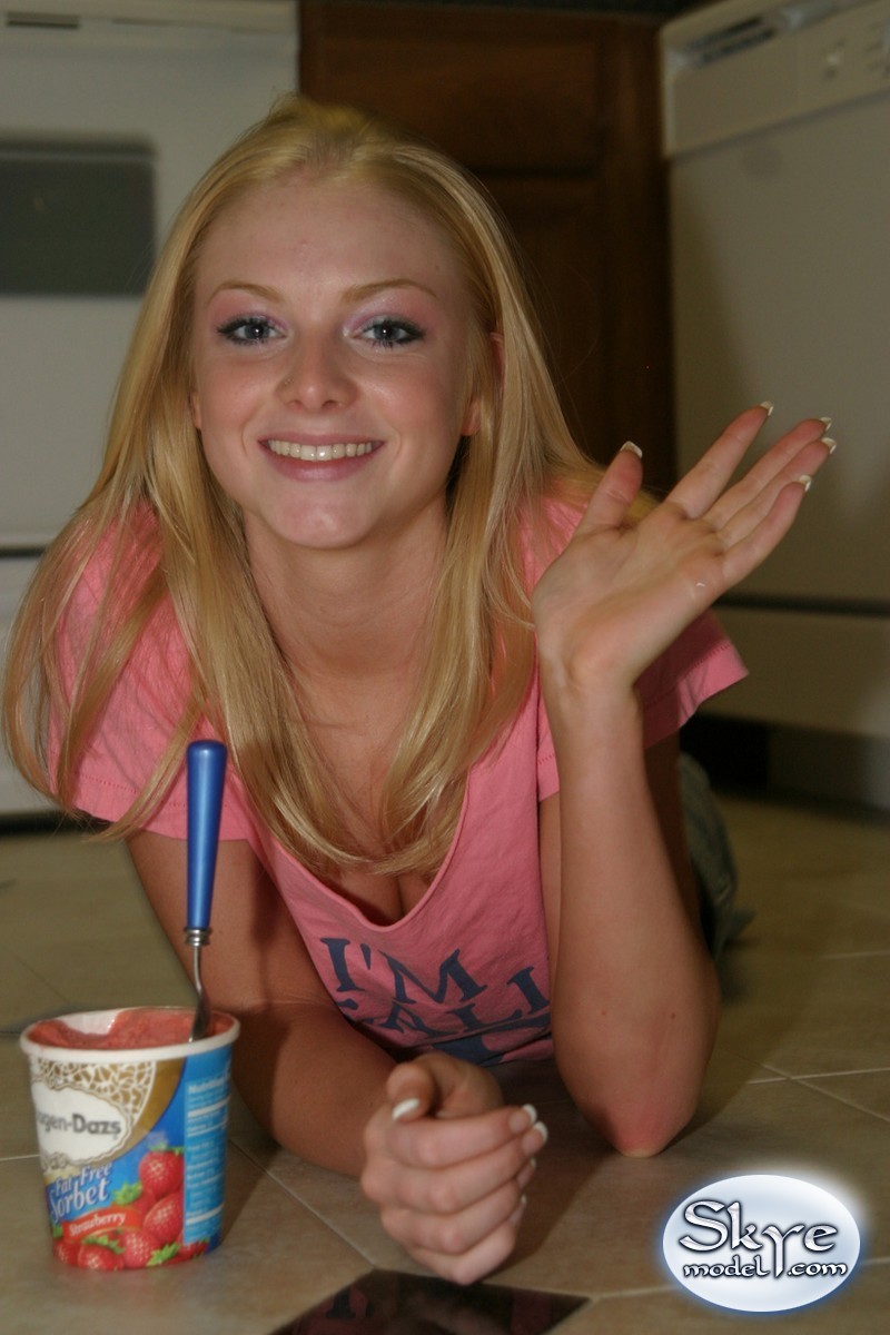 Blonde amateur teen eating ice cream #73724863