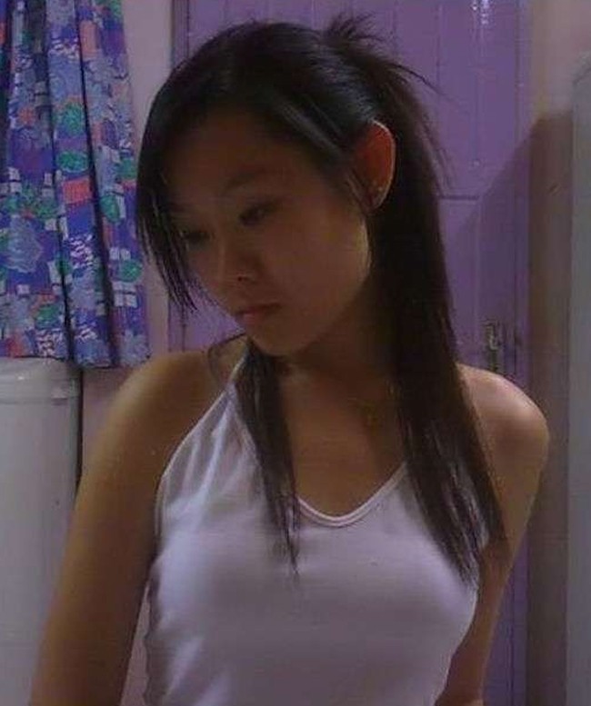 Mega oozing heiß und lecker asiatischen Mädchen posieren nackt
 #69905959