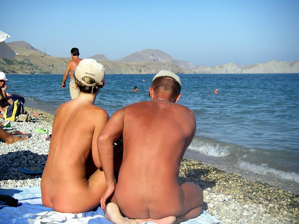 Foto calde amatoriali della spiaggia nuda
 #67310466