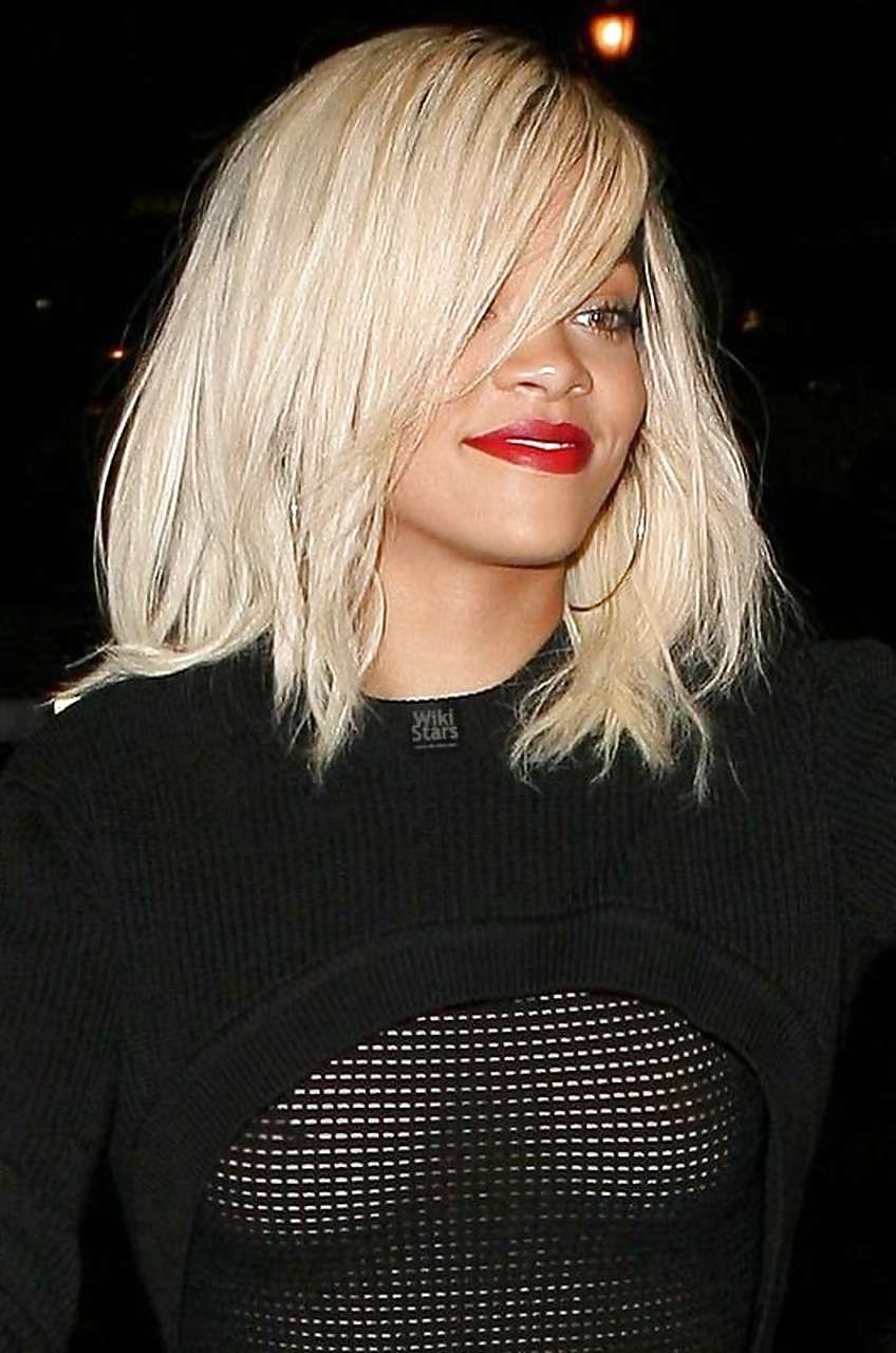 Rihanna showing her nice boobs in fishnet see thru top #75265716