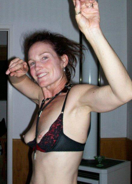 Milfs pervertido
 #68190963