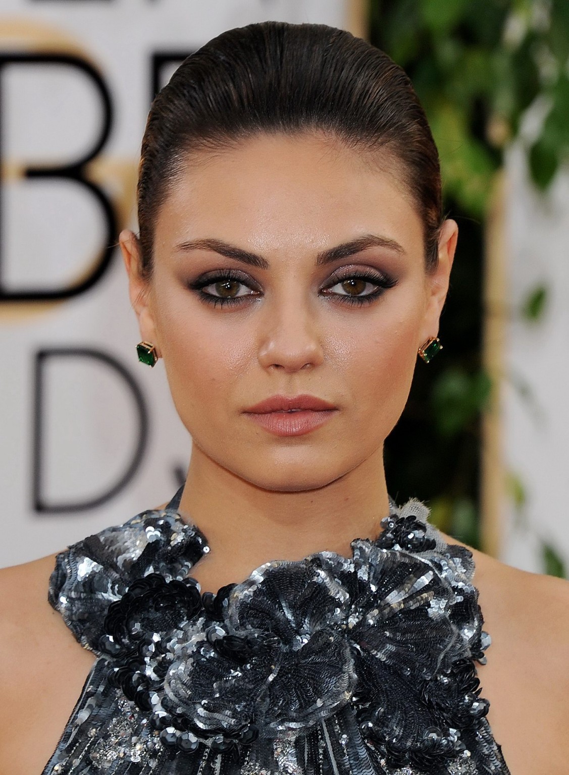 Mila kunis braless wearing gorgeous sparkling gown at 71st annual golden globe a
 #75207404