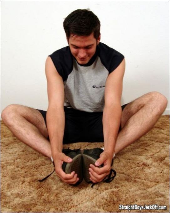 Tierna estudiante bromas eróticas en su casa
 #76996827