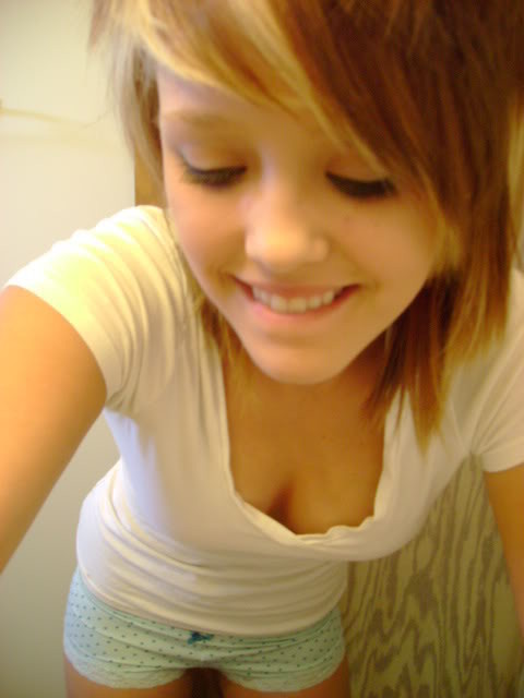 セクシーな自撮りのエモちゃん
 #68330671