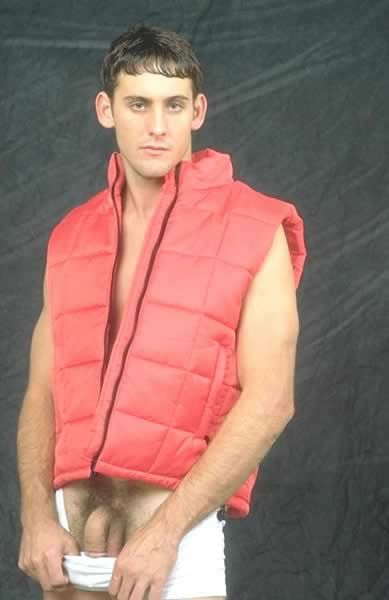 Chico amateur sexy posando
 #77010494