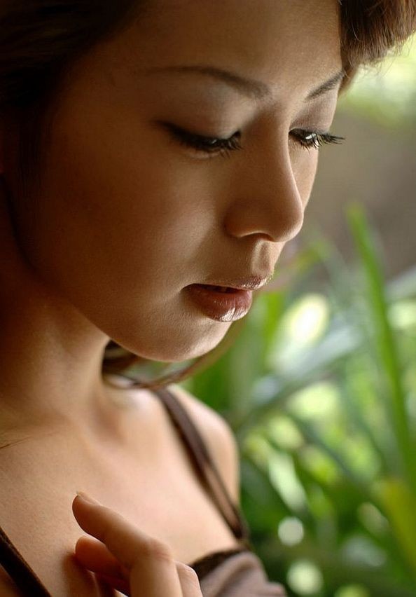 Honoka, beauté asiatique, montre des seins parfaits et un cul chaud
 #69821078