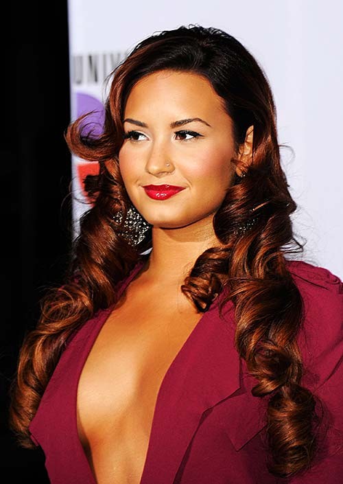 Demi Lovato exposing sexy body and huge cleavage in nice red dress #75282778