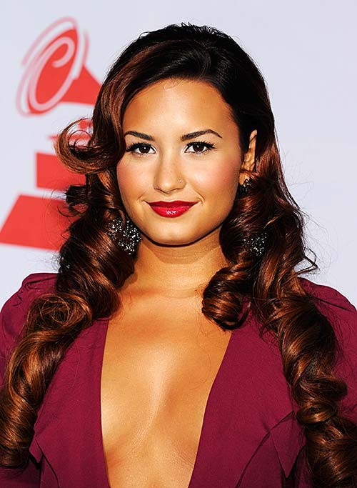 Demi Lovato exposing sexy body and huge cleavage in nice red dress #75282783