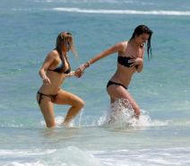 Stacy Ferguson Showing Off Her Curvy Bikini Body At The Beach In Florida