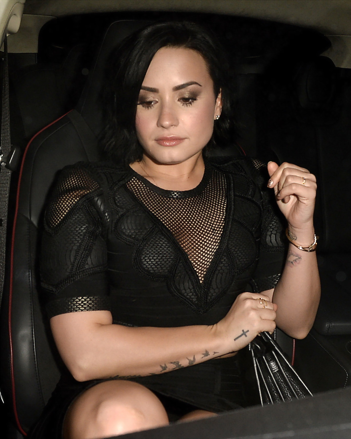 Demi Lovato upskirt flashing her pussy while arriving at The Ivy restaurant in L #75174709
