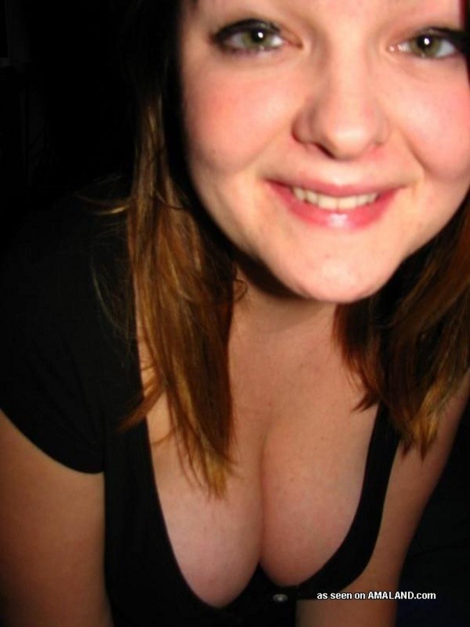 Freundin mit großen Titten posiert für ihren geilen Liebhaber
 #67635426