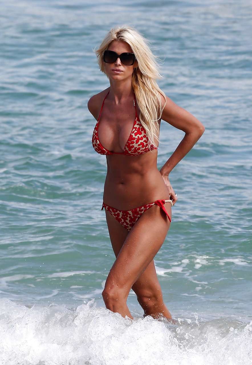 Victoria Silvstedt exposing big boobs in bikini on beach #75225999