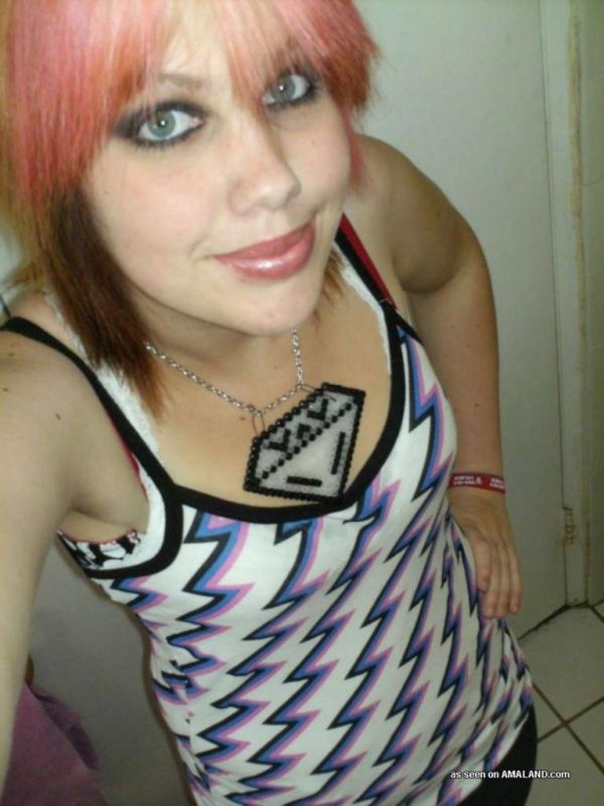 Amateur sexy chicks selfshooting para sus bfs
 #67240502