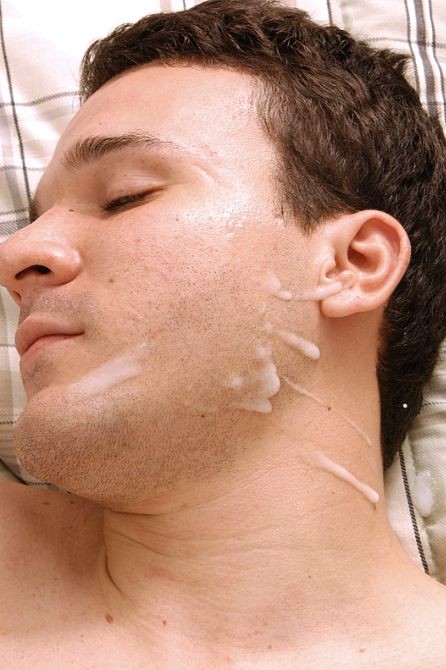 Dos tíos suaves chupando y rimando y con una corrida facial que es una delicia
 #76962931