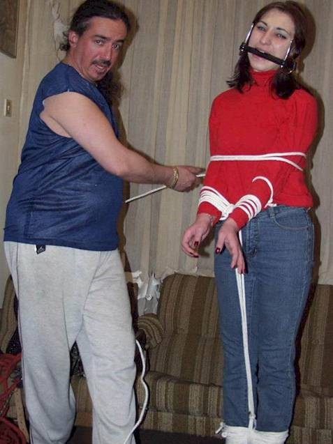 Esclavo puta es castigado
 #72234797