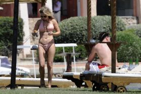 Geri halliwell posing nude - Sex archive Ultimate spider woman cosplay